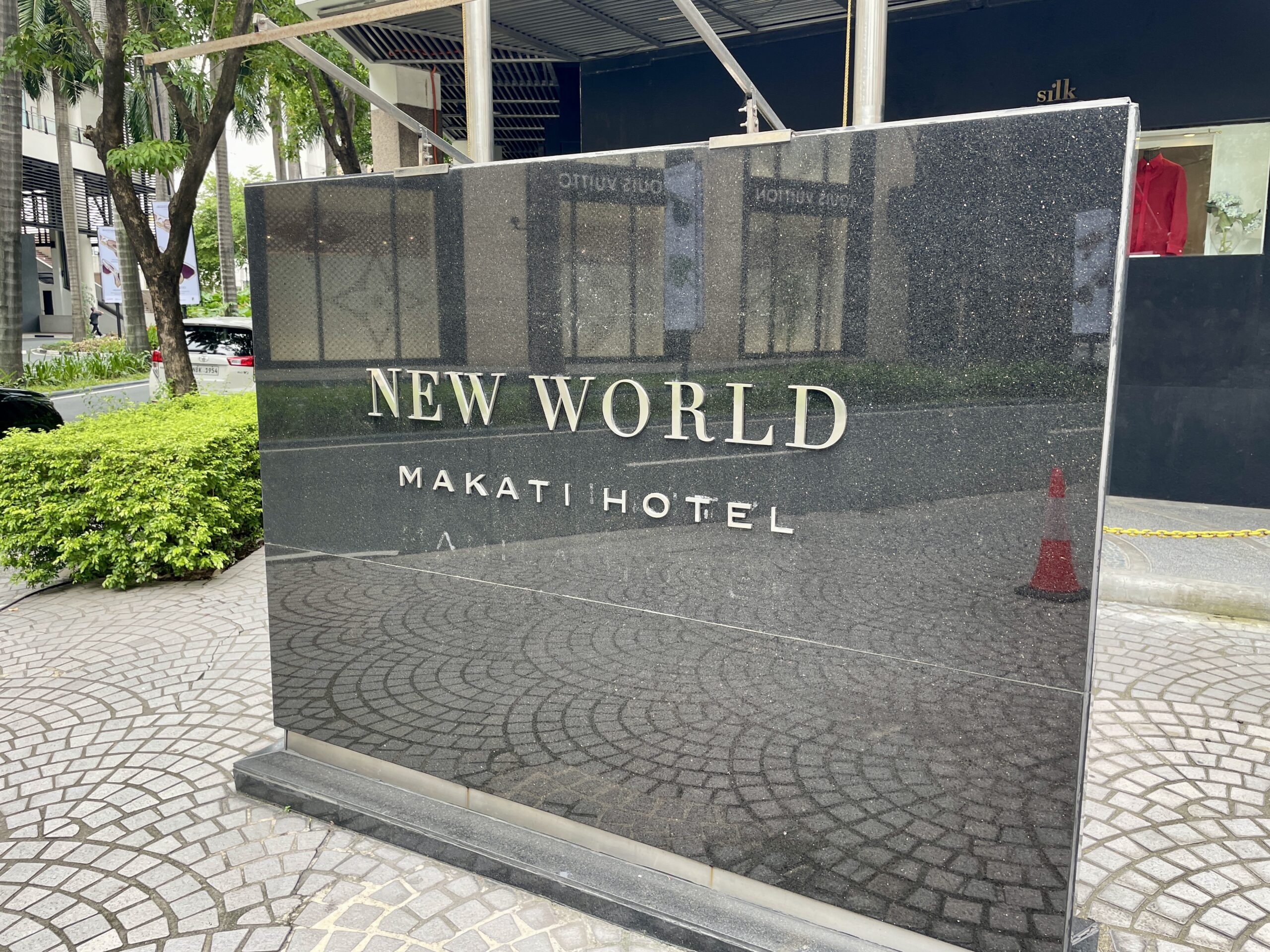 New World Makati Hotel, Manila